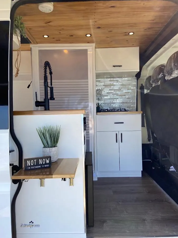 Discover Puerto Rico In Our Campervan Carlos By Van Del Sol Сан-Хуан