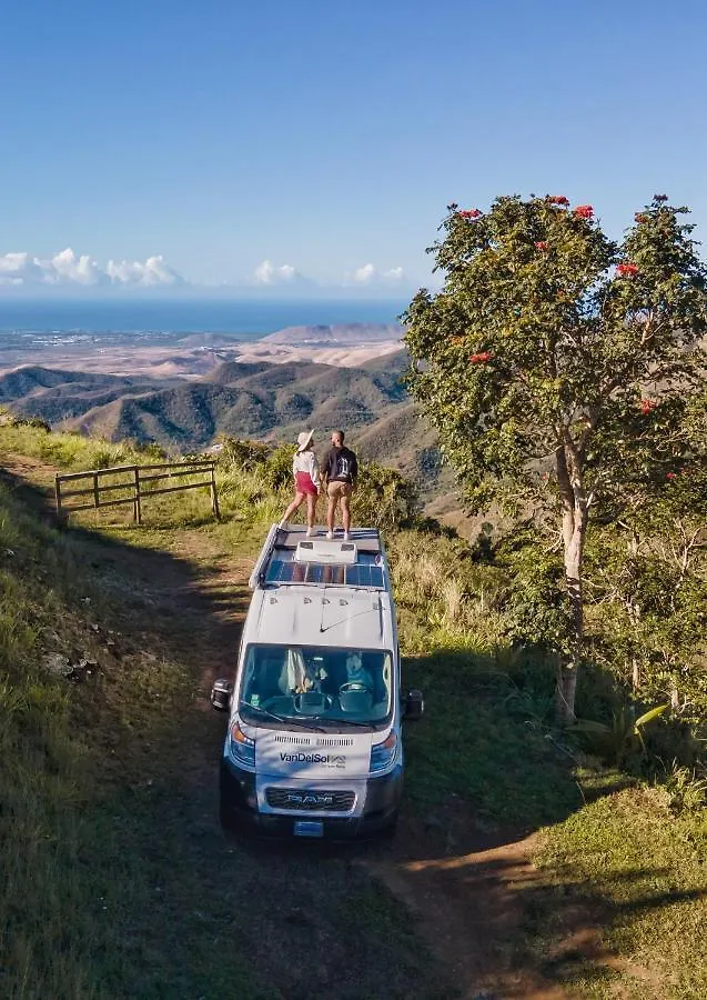 Кемпинг Discover Puerto Rico In Our Campervan Carlos By Van Del Sol Сан-Хуан